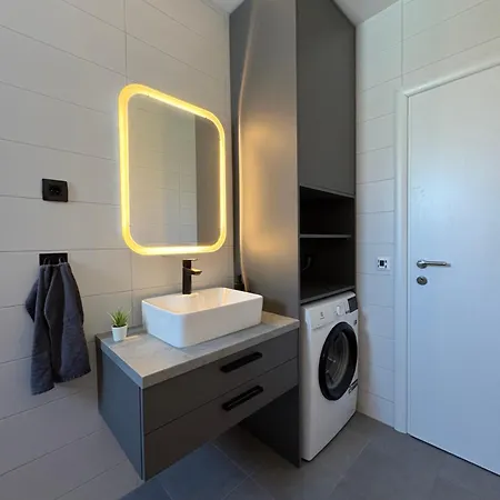 Апартаменти Fresh And Newly Built With Pool