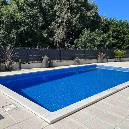 Apartament Fresh And Newly Built With Pool *